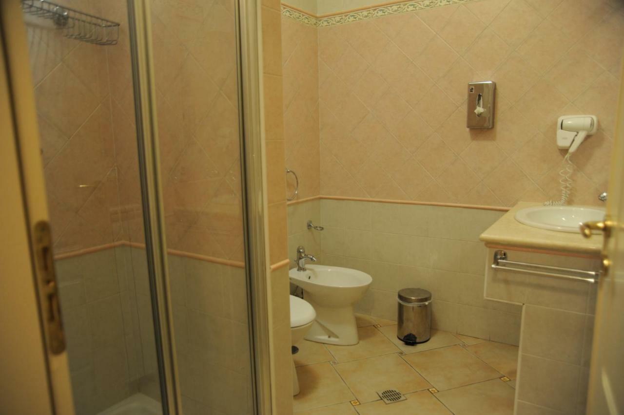 Hotel Villa Santa Maria فيلابيانا المظهر الخارجي الصورة